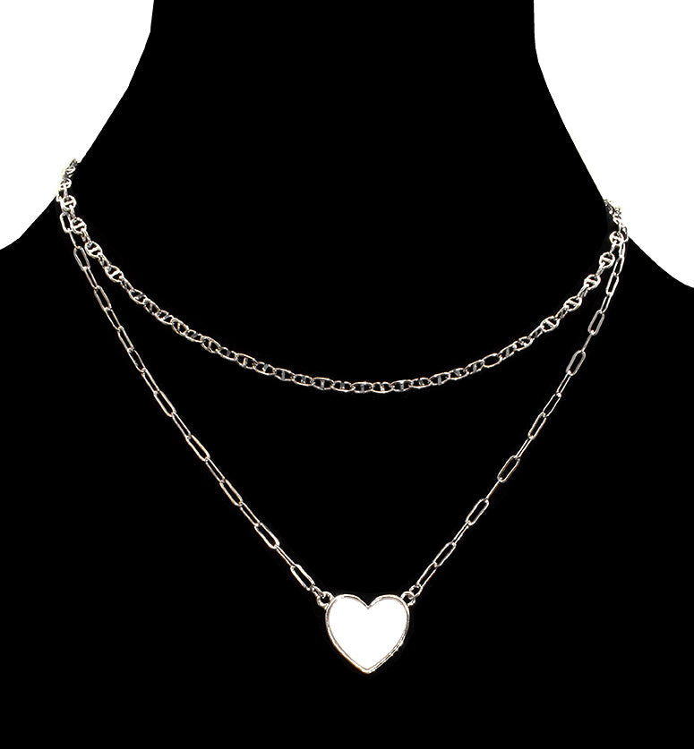 Chaîne argentée double rangs avec pendentif en coeur blanc