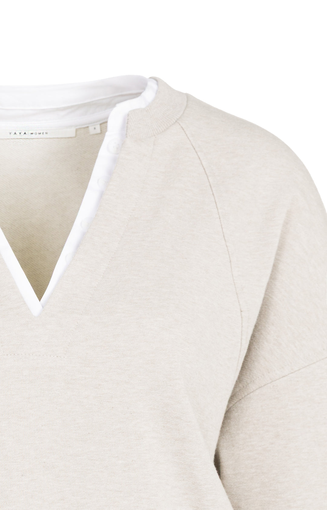 Pull col en V avec col tissé - Coupe décontractée et confortable