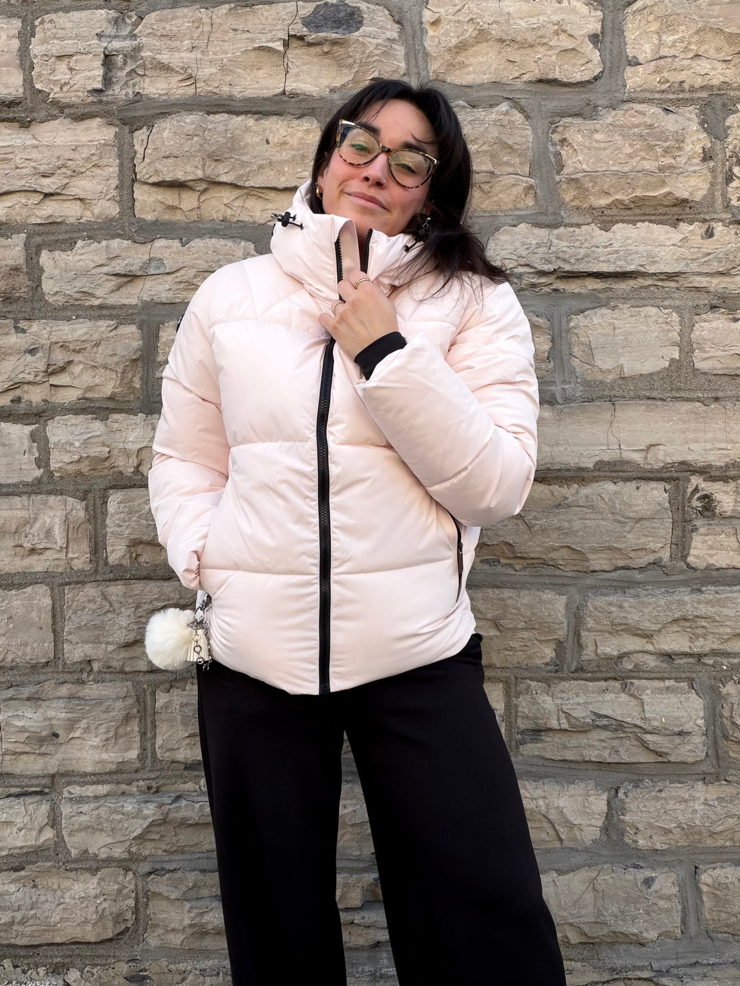 Manteau matelassé court Eiriken - Capuche fixe enveloppante