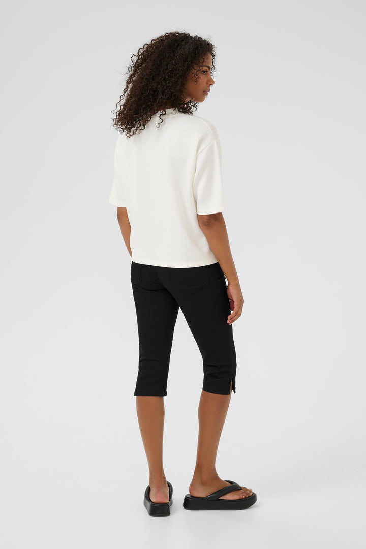 Zelina Denim Capris - Slim Fit