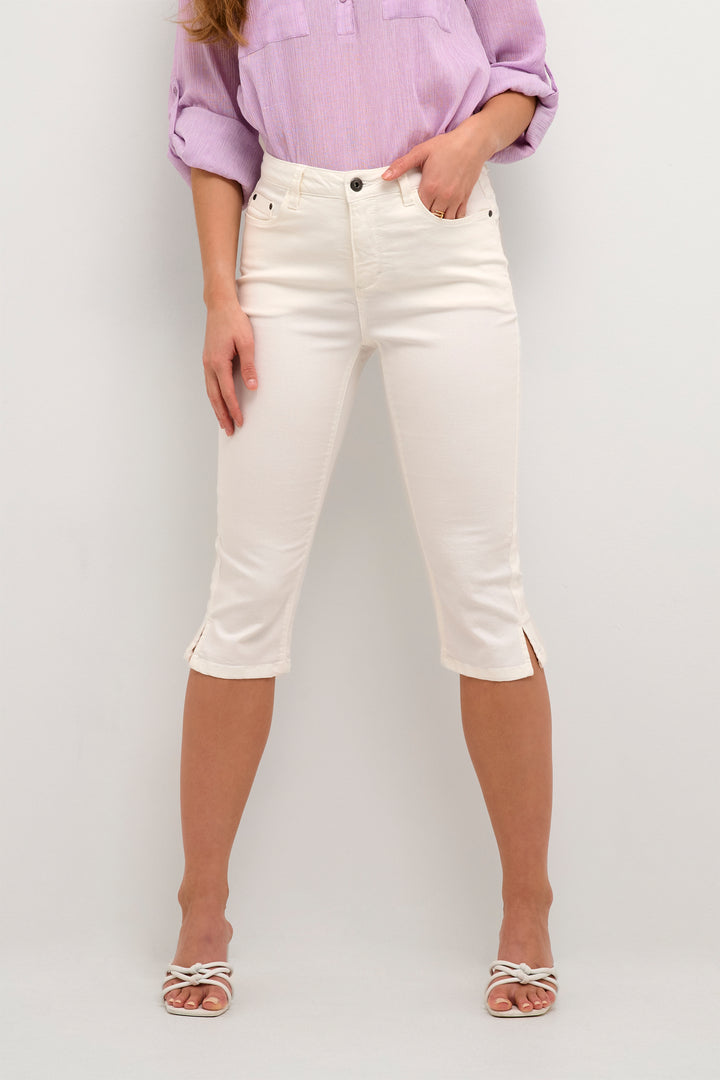Zelina Denim Capris - Slim Fit