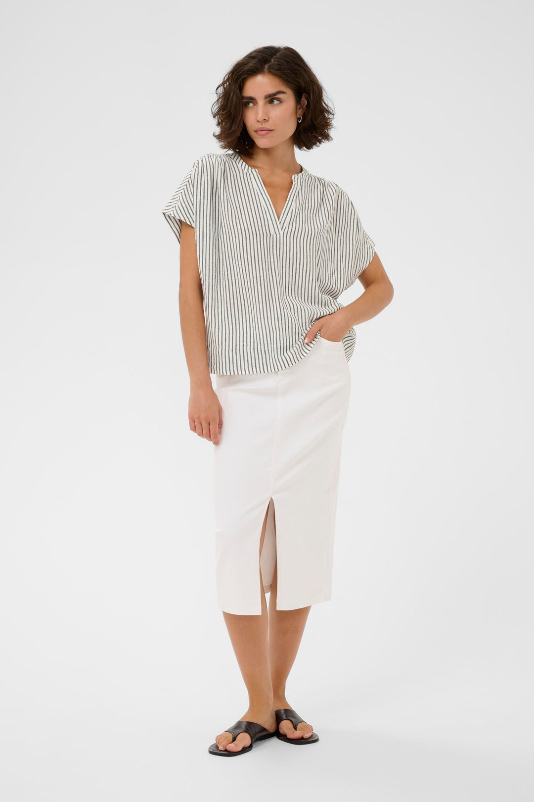 Milia Lightweight Linen Blouse - Loose fit and minimalist style