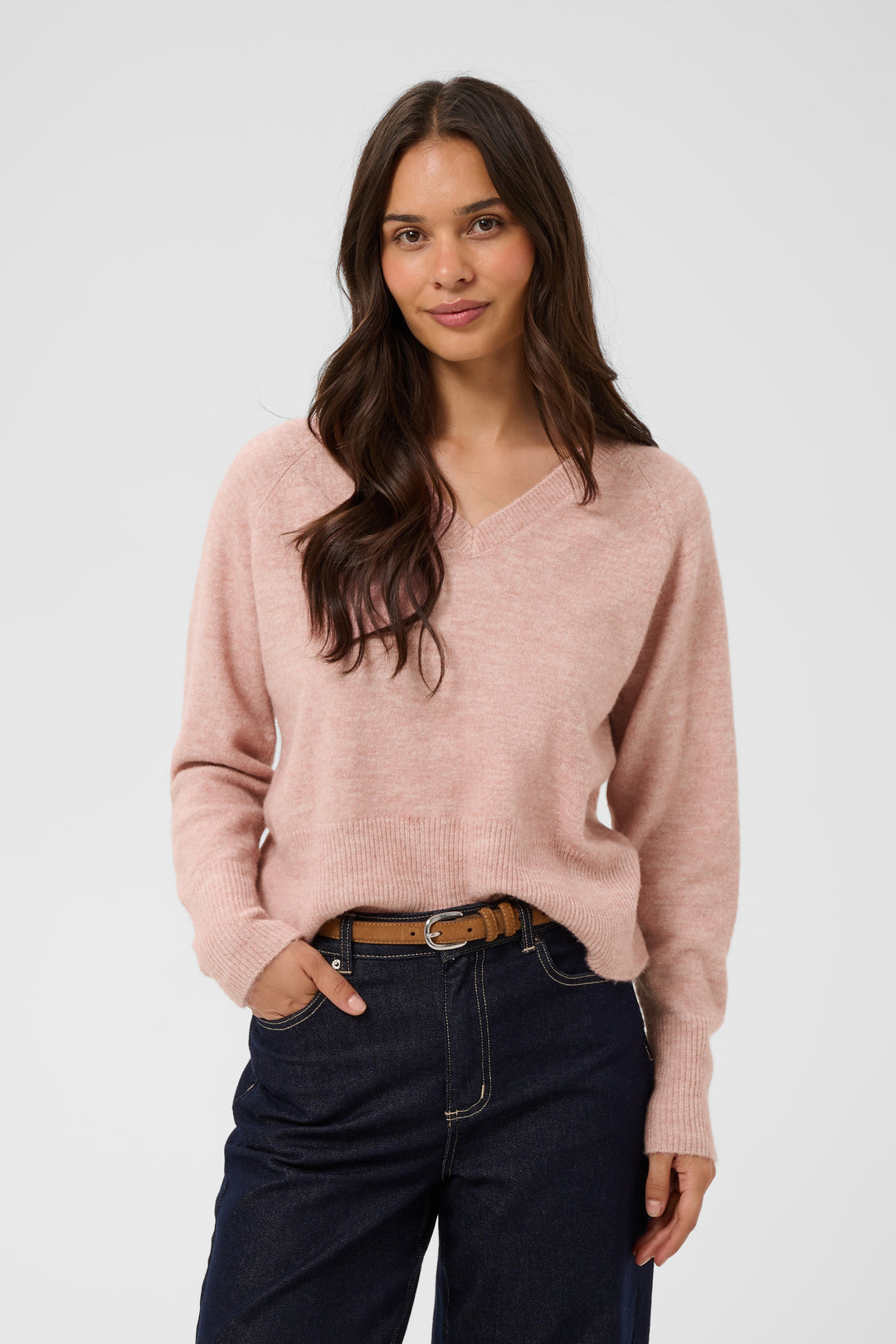 Pull col V moelleux Niel – Tricot doux au style polyvalent