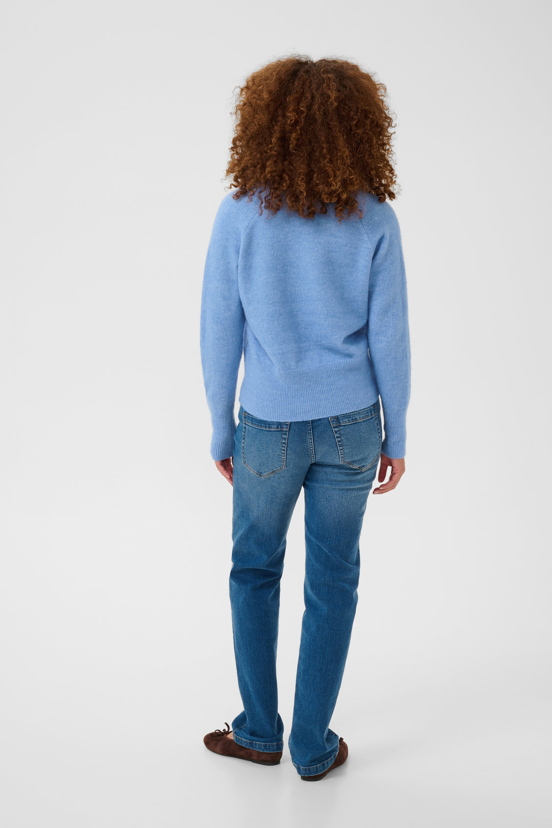 Pull col V moelleux Niel – Tricot doux au style polyvalent