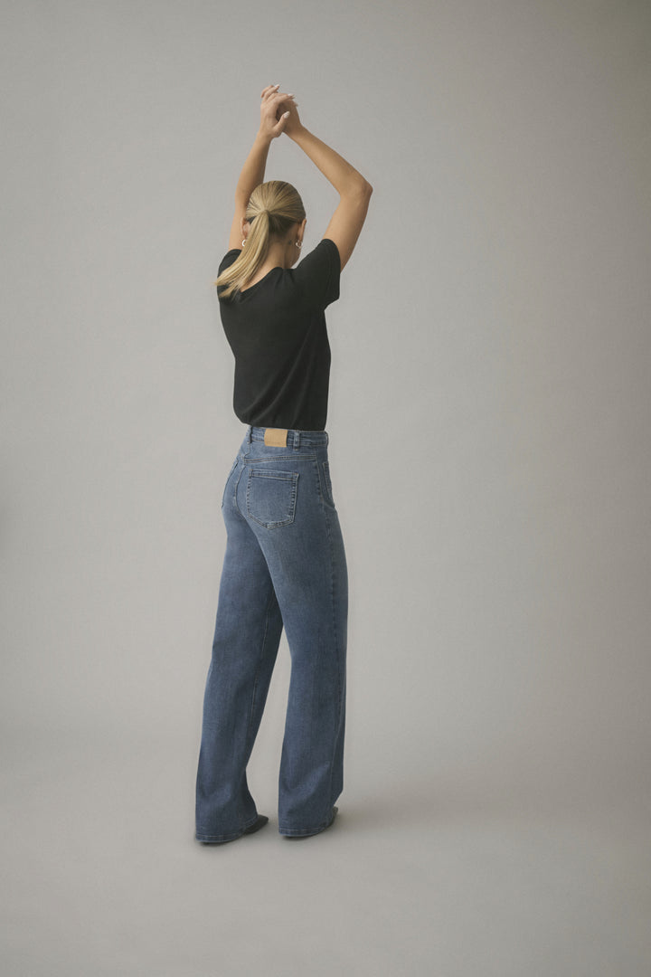 Jean à coupe large Brook - Denim moderne et silhouette élancée