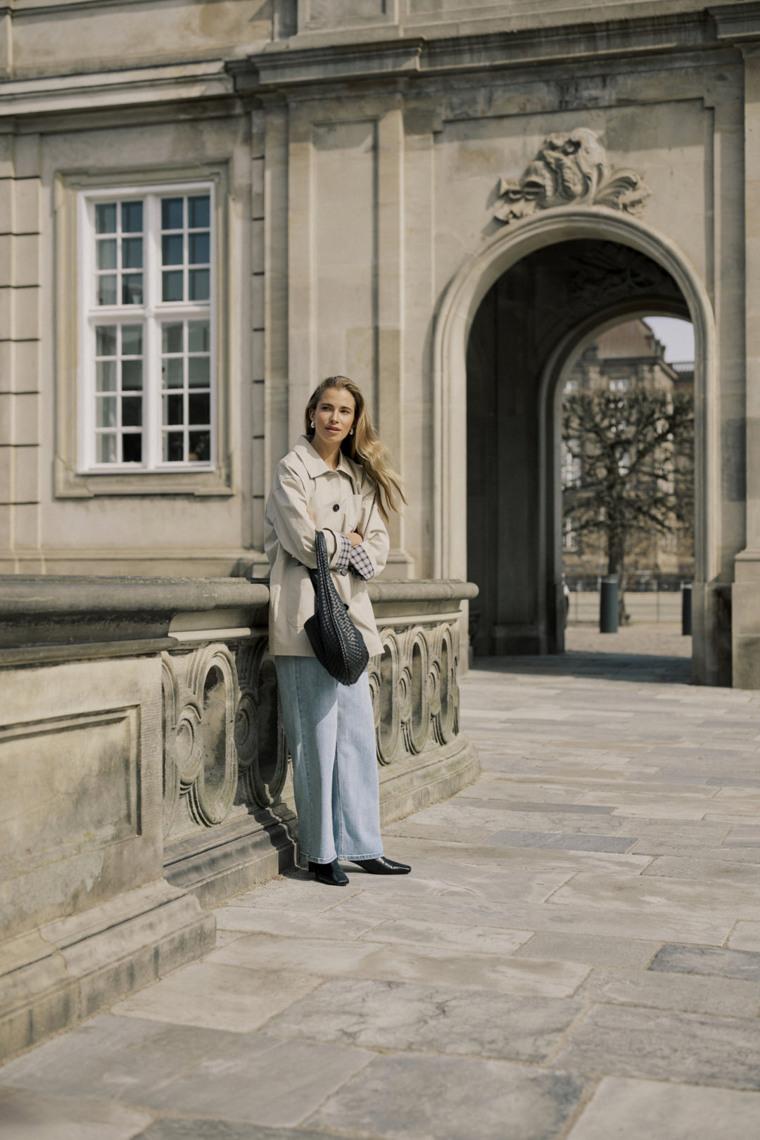 Valentina lightweight mid-season coat - Loose fit with contrasting buttons