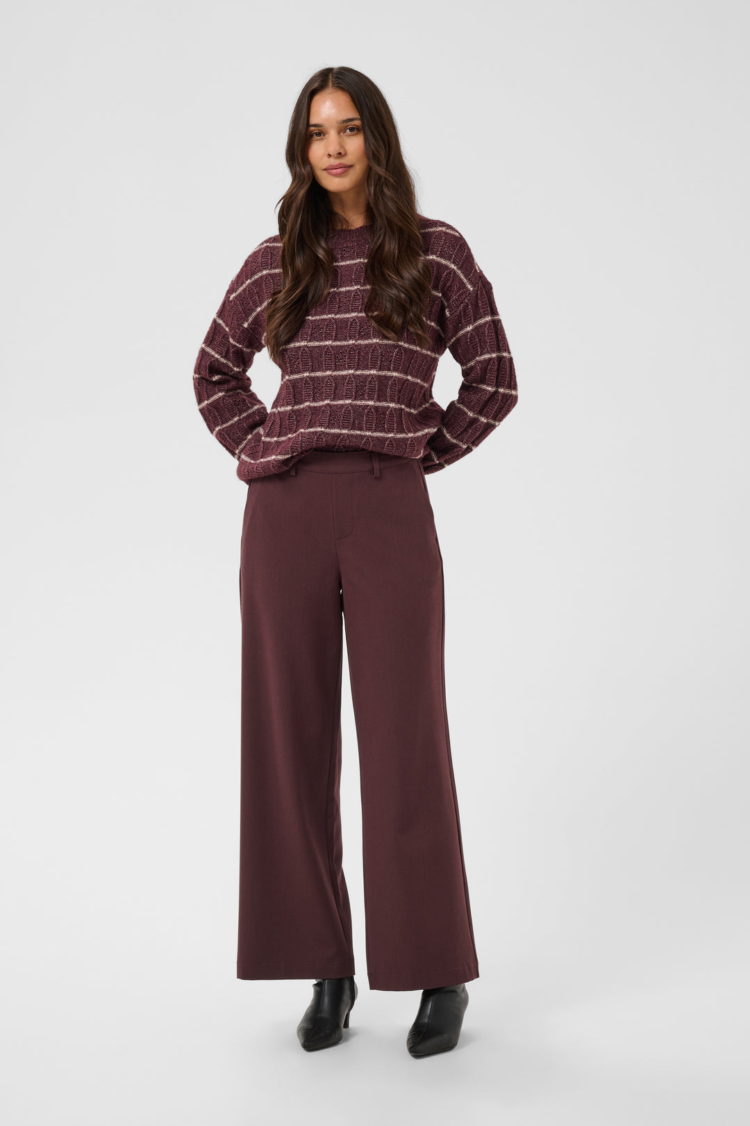 Pantalon Valley pants - Le pantalon long ajusté à taille haute en tissu extensible fluide
