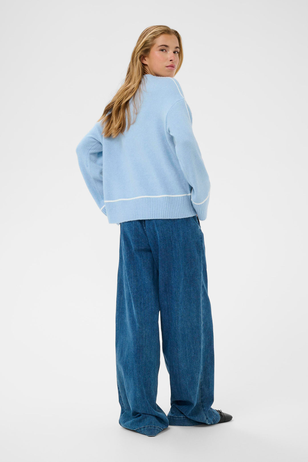 Pull décontracté aux finitions contrastées Jinie