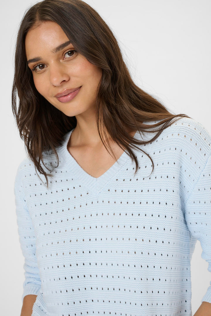 Pull à maille ajourée Metta – Douceur légère et col en V