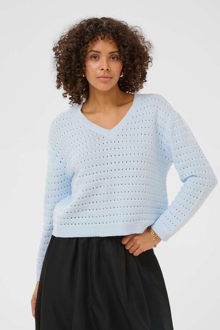Pull à maille ajourée Metta – Douceur légère et col en V
