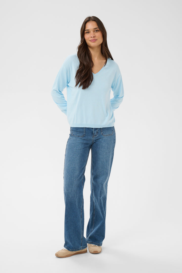 Pull col en V LizzaMai – Maille douce et silhouette épurée