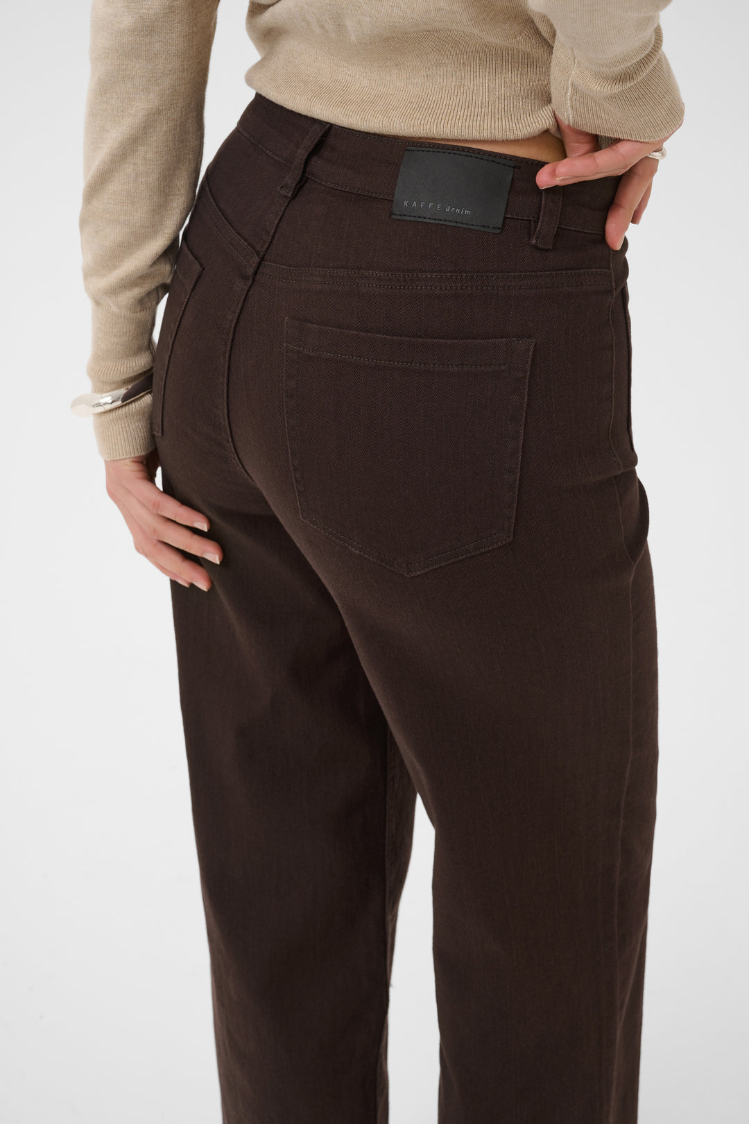 Brook High Waisted Jeans – Straight Leg