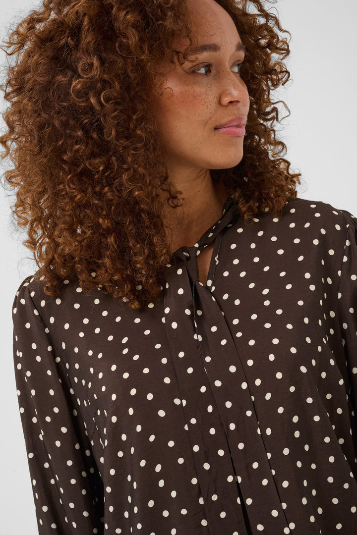 La blouse à pois Dotte - À col noué et manches longues