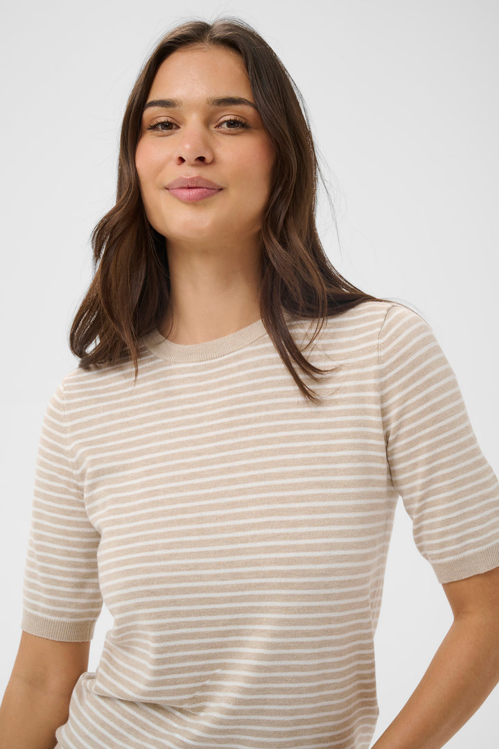 Pull à fines rayures Lizza - Silhouette épurée et confort quotidien