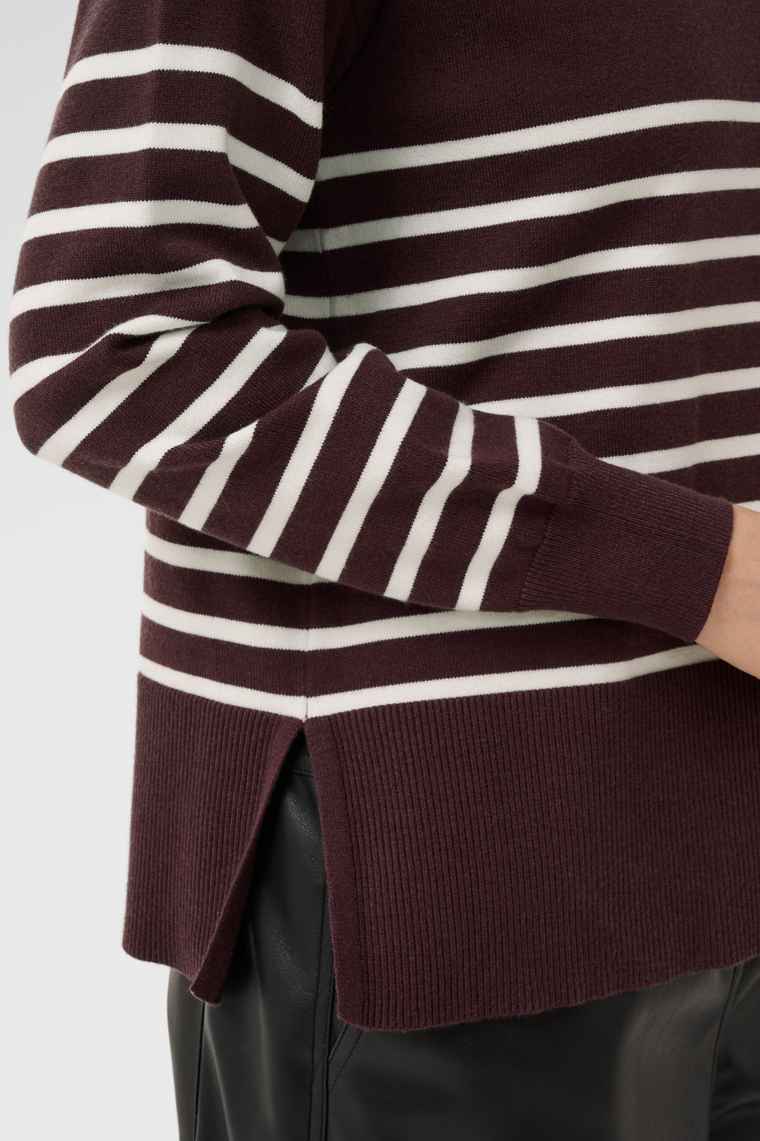 Pull en tricot fin de viscose écoresponsable Limone - Avec encolure ronde et manches longues