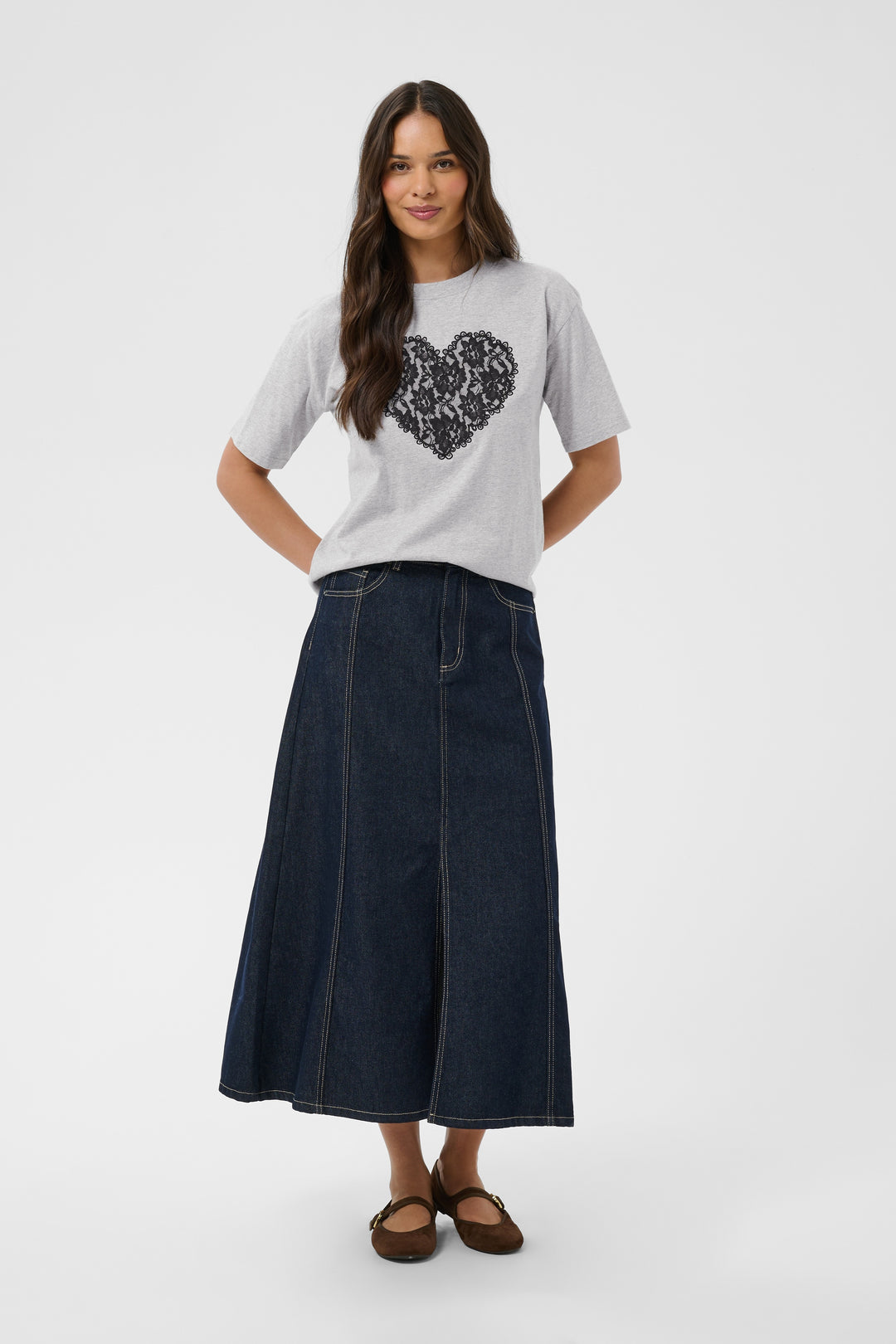 T-shirt décontracté en pur coton Gloria - Avec grand cœur en dentelle noire