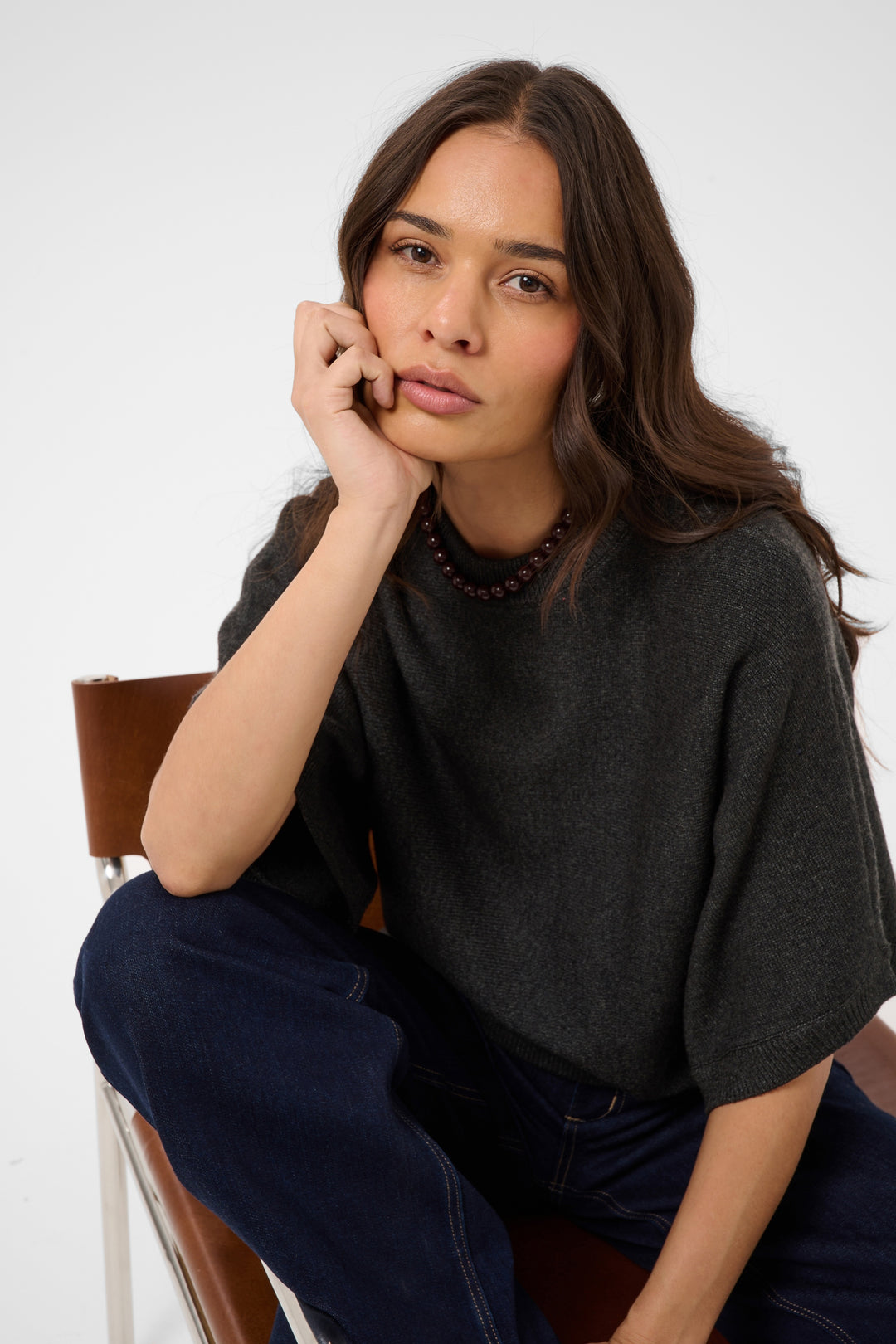 Pull avec encolure ronde et coupe épurée Barbara - À manches courtes en tricot