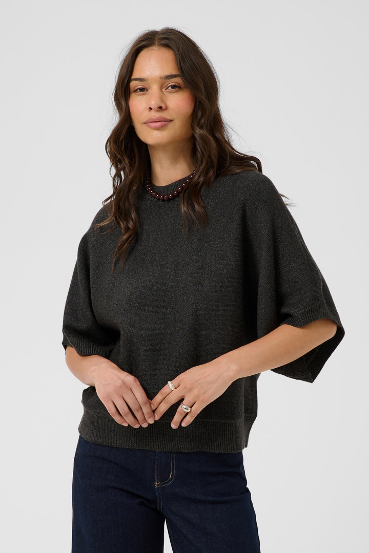Pull avec encolure ronde et coupe épurée Barbara - À manches courtes en tricot