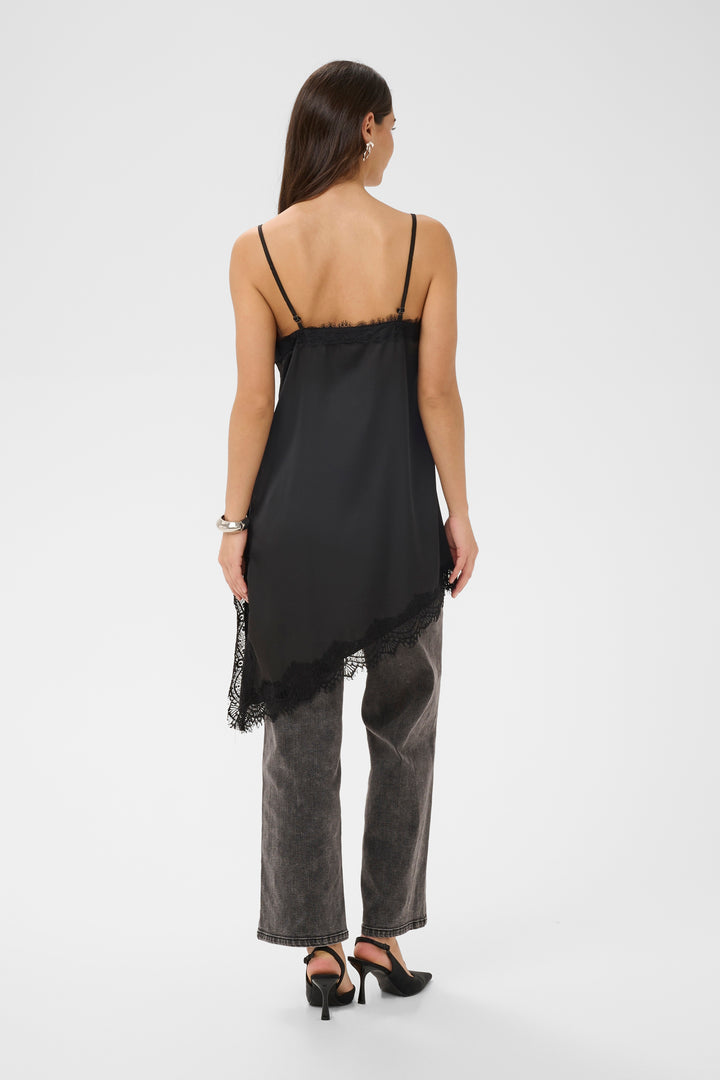 Camisole en tissu satiné Miala - Avec fines bretelles et encolure en V