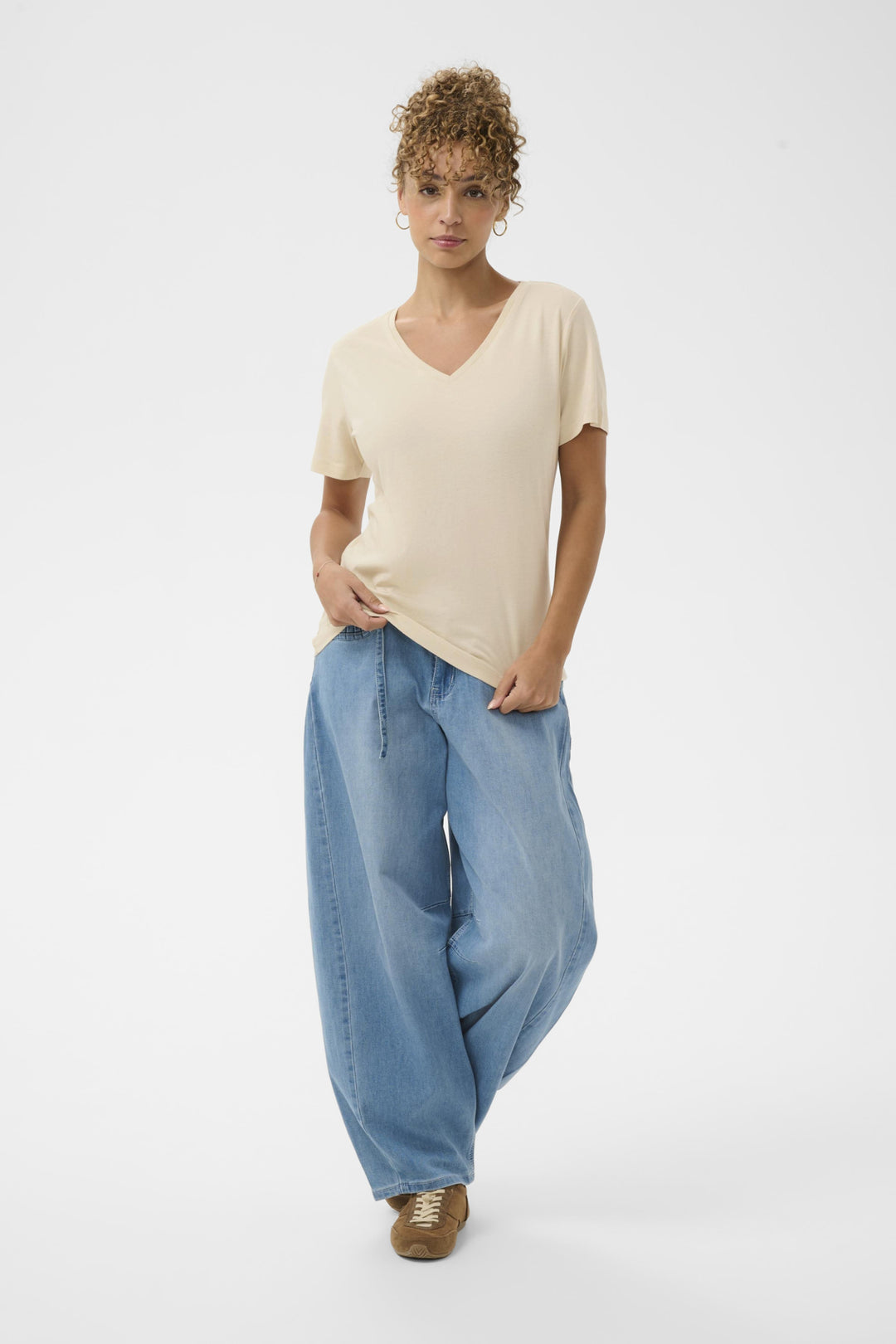 T-shirt en coton avec un col en v Naia