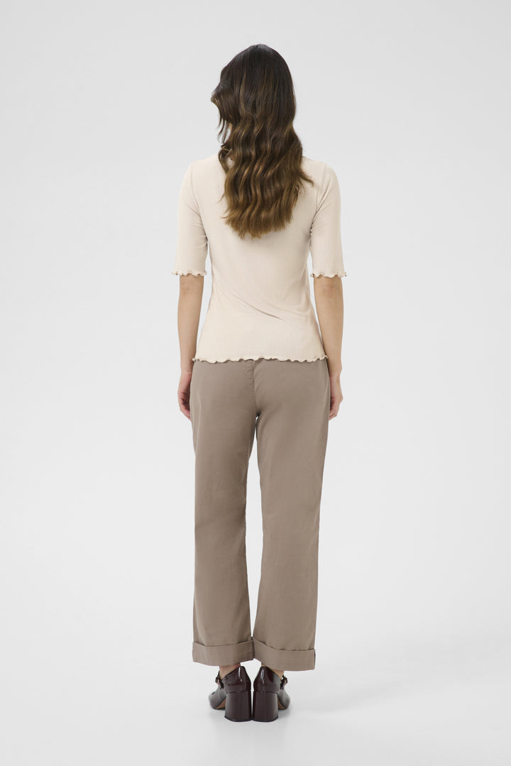 Chandail à bords ondoyants façon volutes Ribba