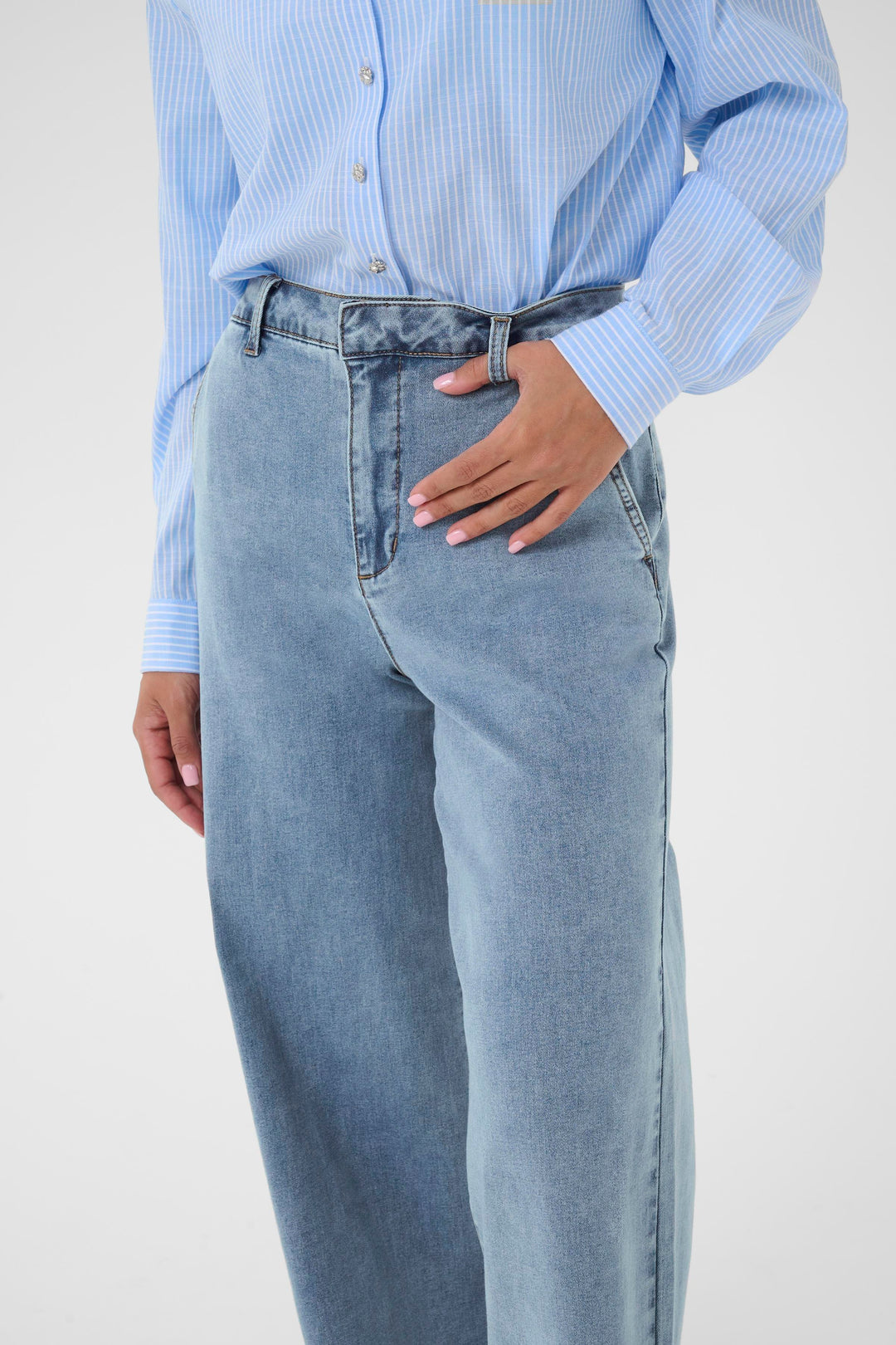 Jeans à jambes évasées Visti - Denim extensible et fluide