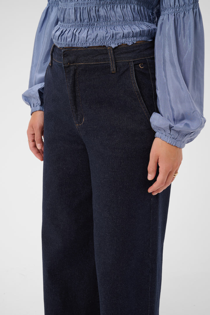 Jeans à jambes évasées Visti - Denim extensible et fluide