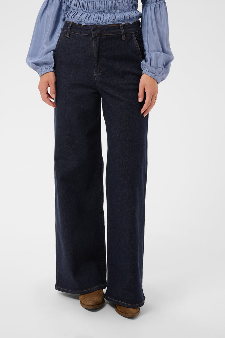 Jeans à jambes évasées Visti - Denim extensible et fluide