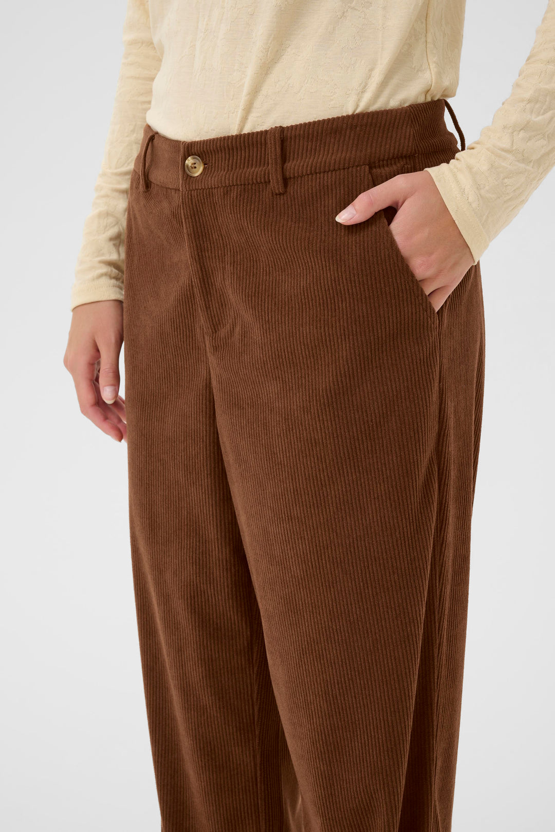 Pantalons ample en corduroy Kanna