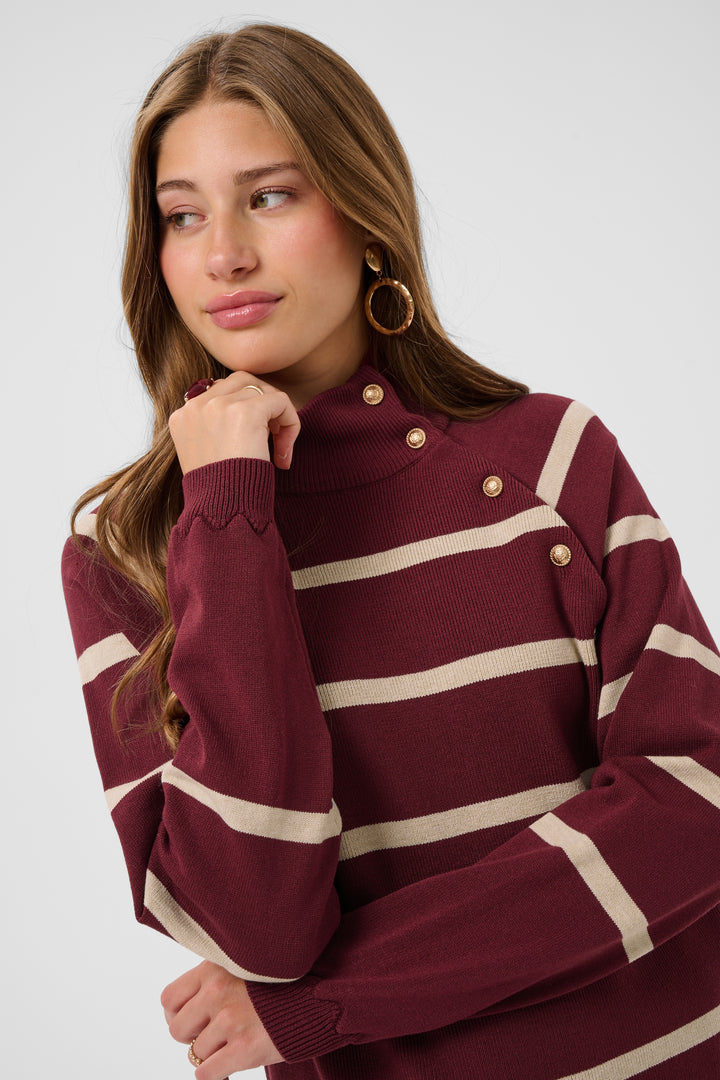 Chandail asymétrique avec boutons sur l’épaule Dela - En tricot de viscose écoresponsable