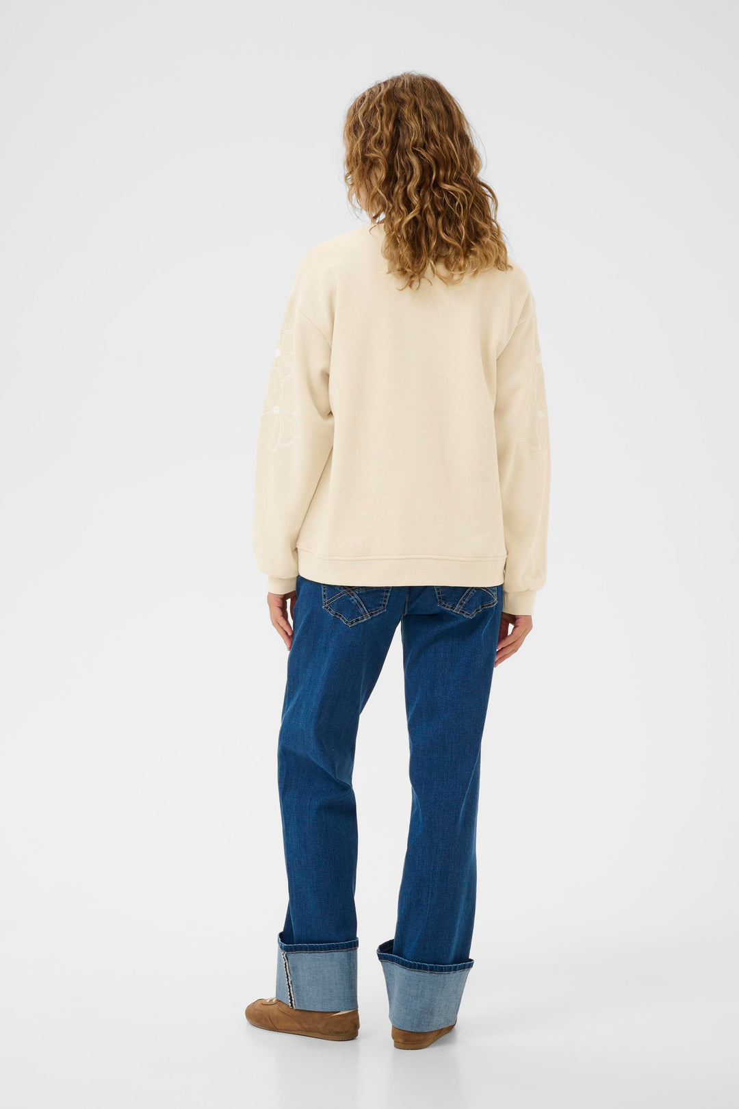 Chandail à broderies florales Daria