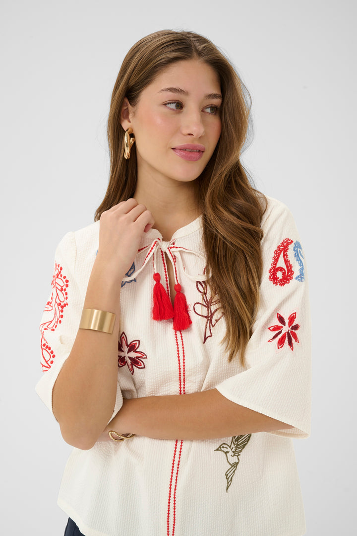 Blouse brodée en coton Rosetta - Détails artisanaux