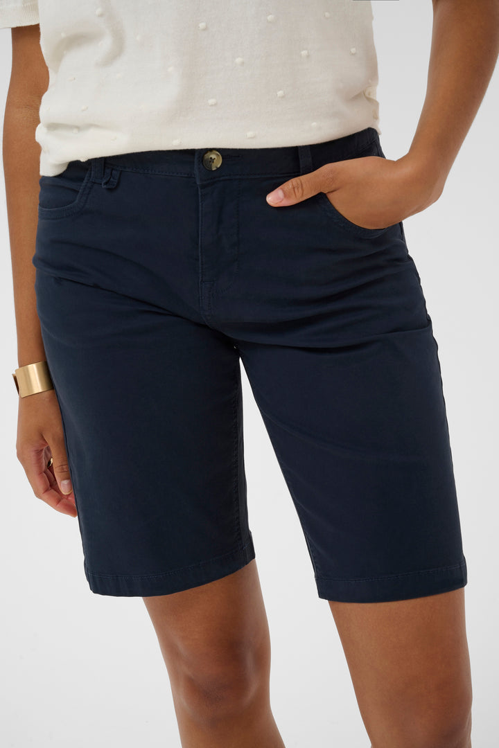 Short ajusté en coton extensible Berta - Coupe droite structurée CocoFit