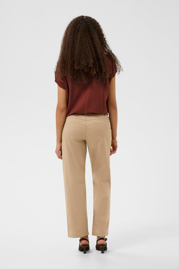 Haut en tricot écoresponsabl Dela - Avec grande fleur en relief et coupe décontractée