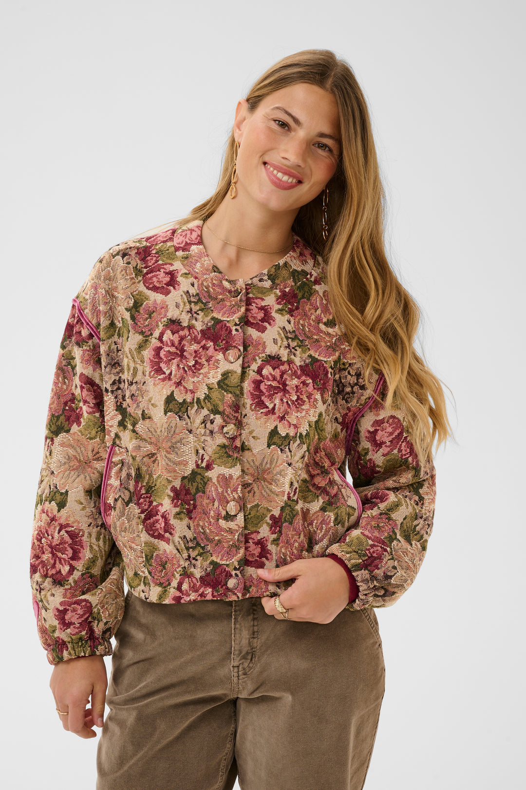 Veste courte Petuja - Modèle en jacquard à motifs floraux