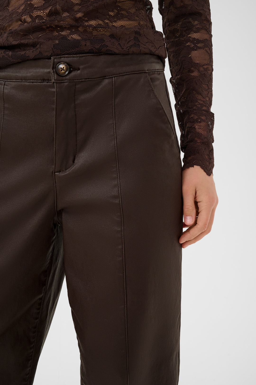 Pantalon longueur cheville Winni - À jambe large et fini satiné