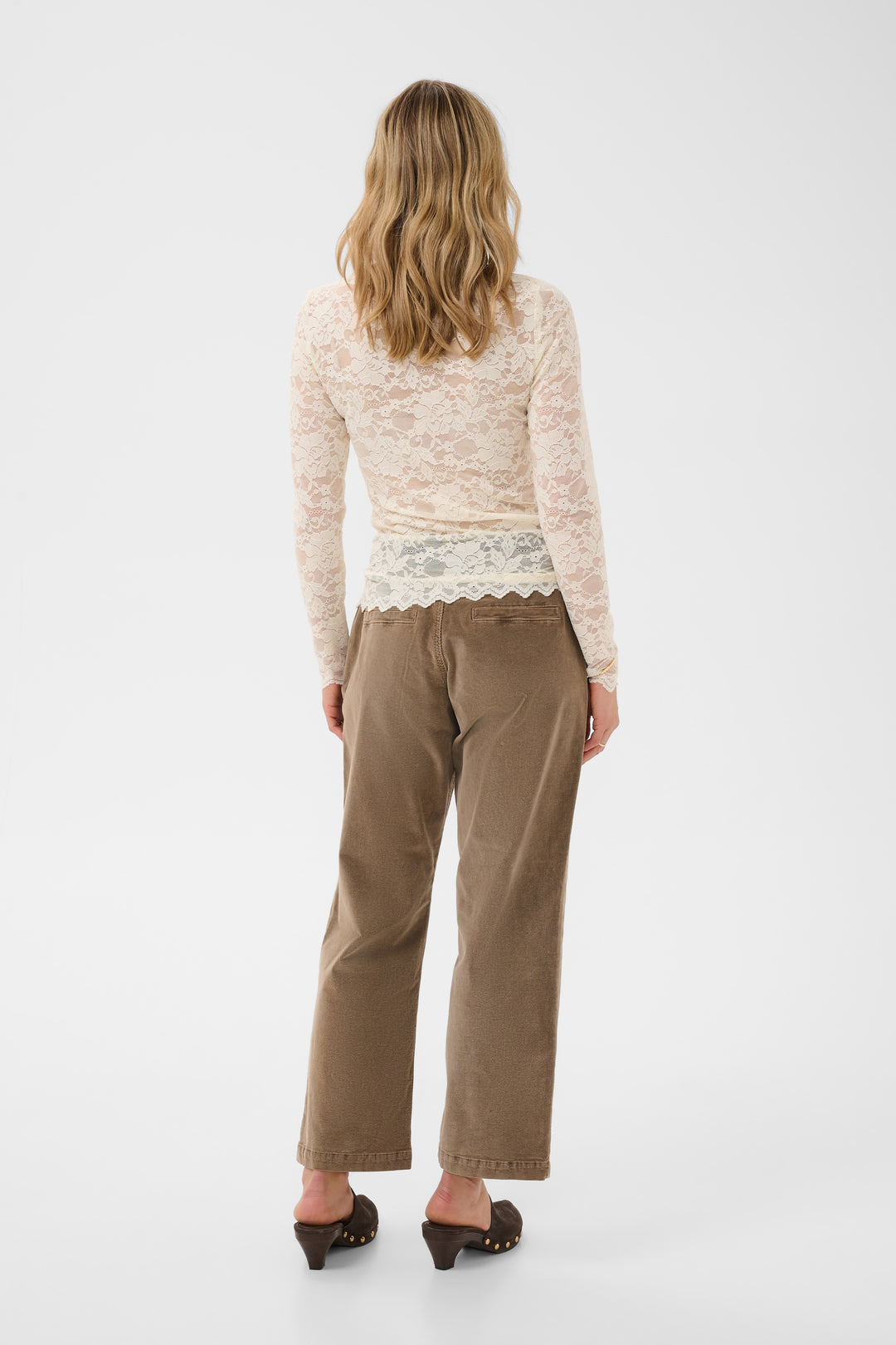 Blouse en dentelle Pitia - À manches longues et motifs floraux