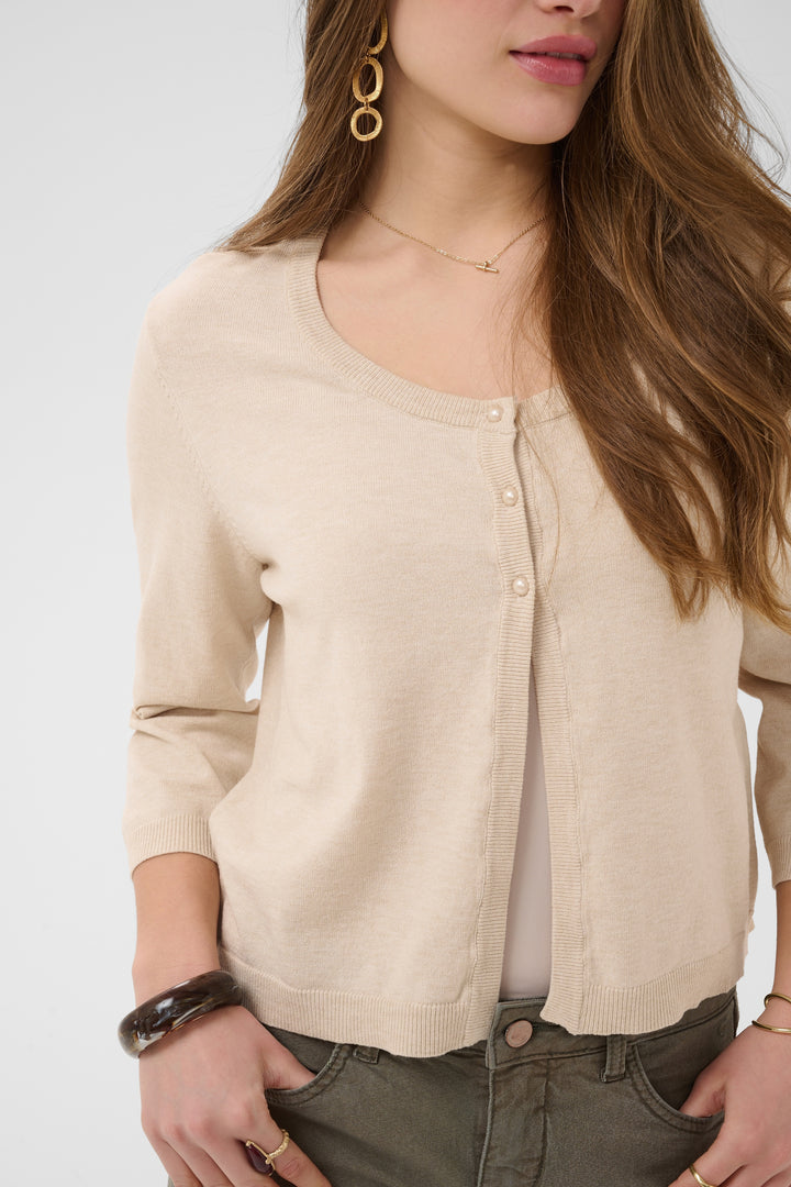 Cardigan en tricot écoresponsable Dela - Avec encolure ronde et manches trois-quarts