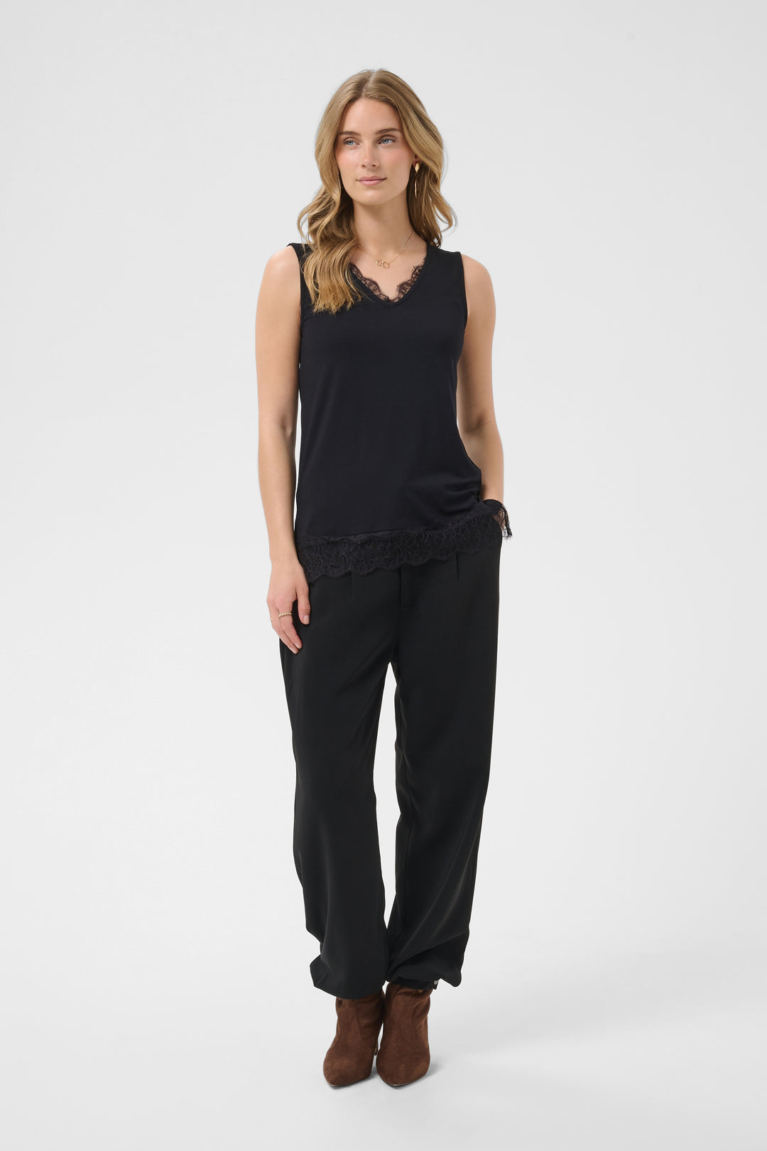 Haut sans manches Alvaia - Tissu extensible offrant un confort supérieur
