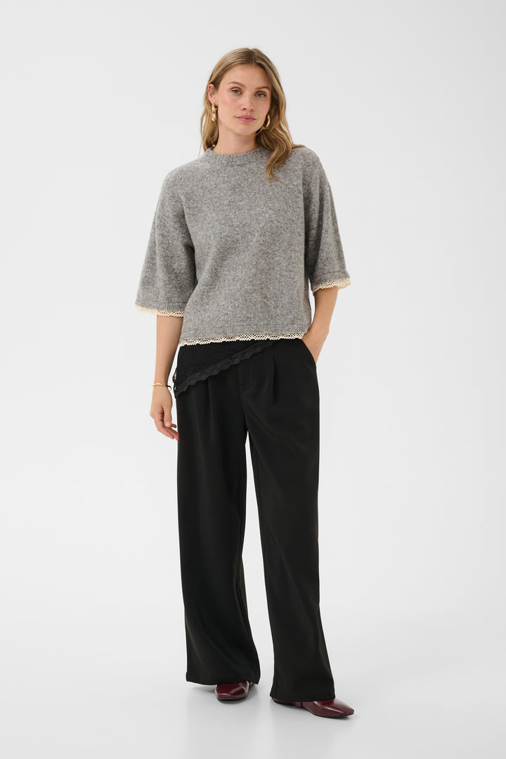 Haut en tricot Kibana - Doux aux bordures crochetées délicates