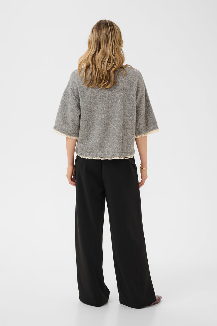 Haut en tricot Kibana - Doux aux bordures crochetées délicates