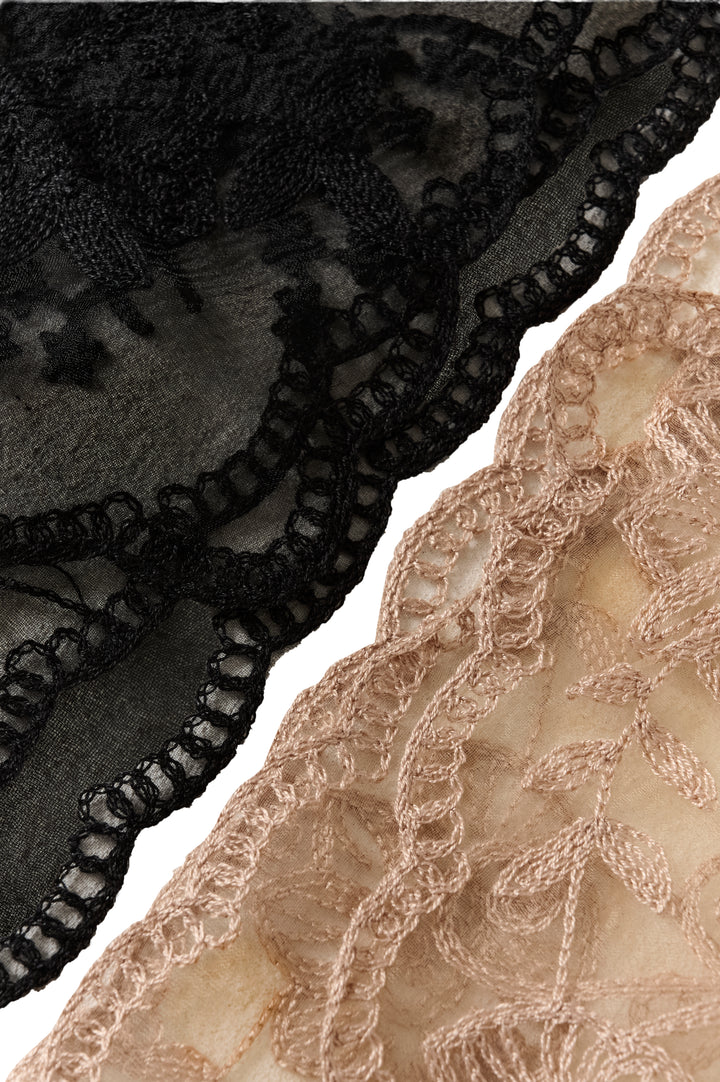 Foulard léger Lacie - Un accessoire en dentelle délicate
