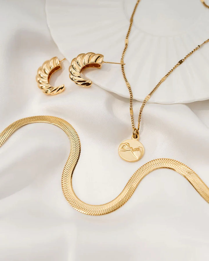 Collier à chaîne serpent large Cobra - En acier inoxydable de 6 mm fini or 18K