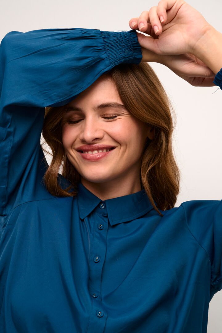 Chemise classique satinée