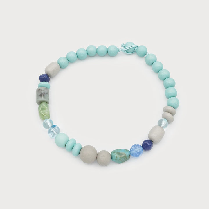 Collier à billes de verre, époxy et bois coloré - Ajustement confortable