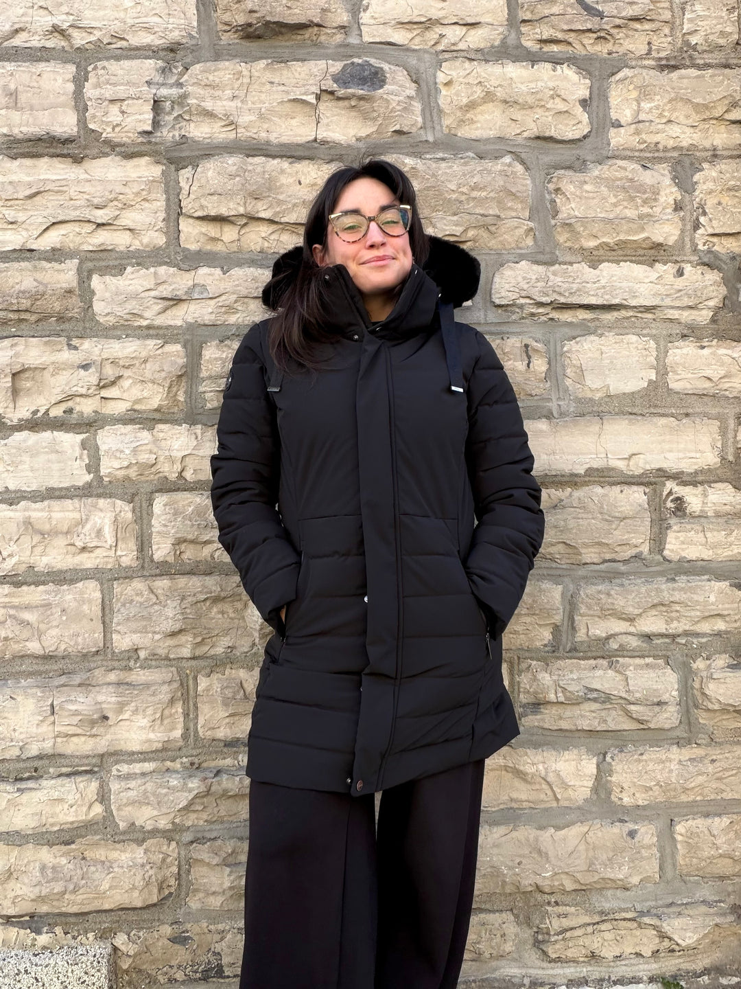 Manteau matelassé à capuche Haukkala - Coupe ajustée et mi-longue