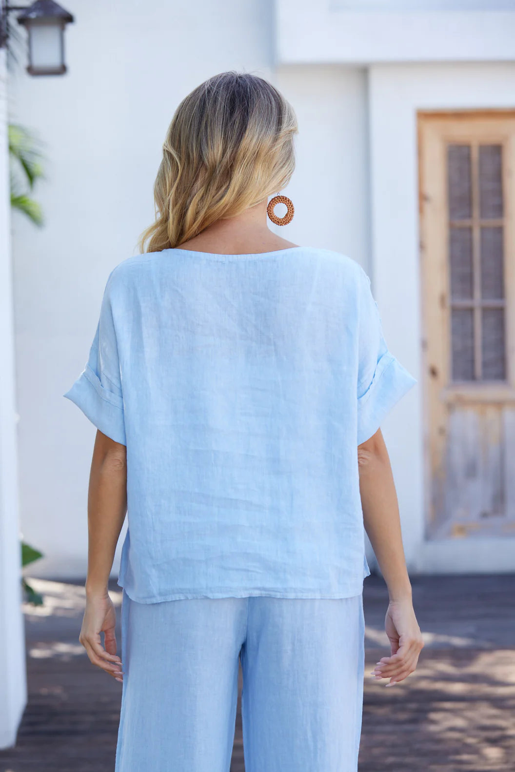 Chandail brodé floral Lila's – Manches courtes et 100% lin