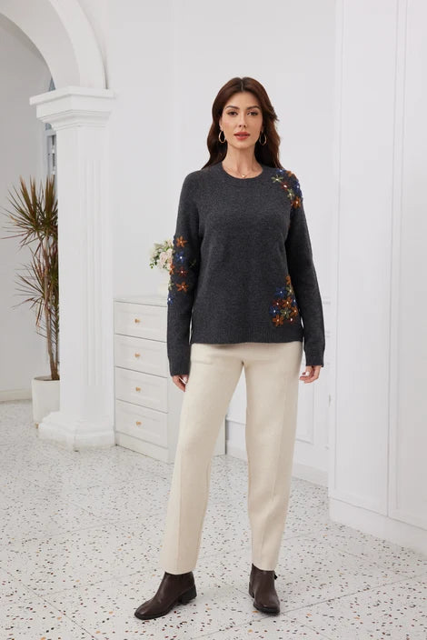 Pull en maille avec broderies florales - Manches longues raglan