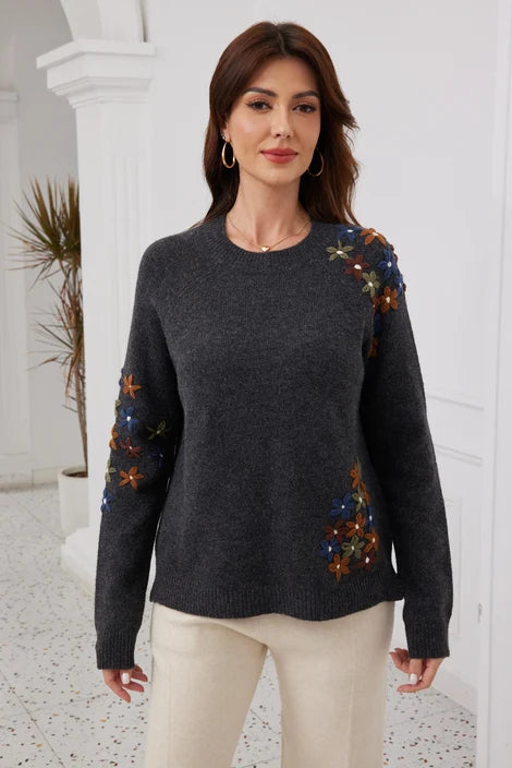 Pull en maille avec broderies florales - Manches longues raglan