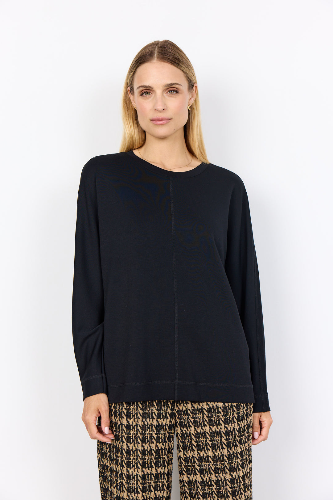 Chandail droit à coutures apparentes  Banu